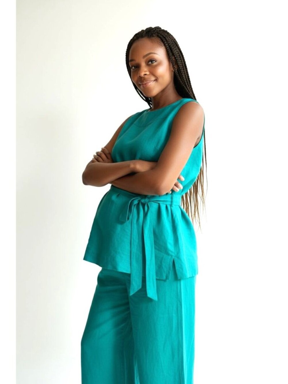 Jessica London Maternity 2-Piece Set With Sleeveless Top & Capri Pants